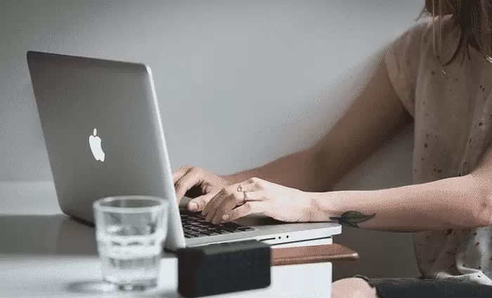 Apple: Η επιστροφή των εργαζομένων στα γραφεία αναβάλλεται για το 2022