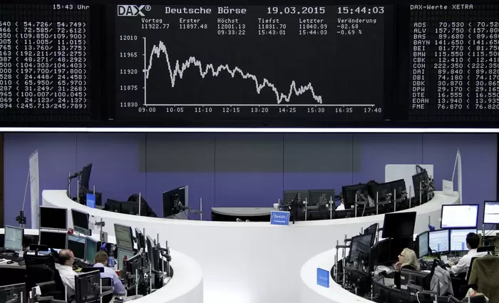 Πτώση καταγράφουν οι μετοχές στα ευρωπαϊκά χρηματιστήρια