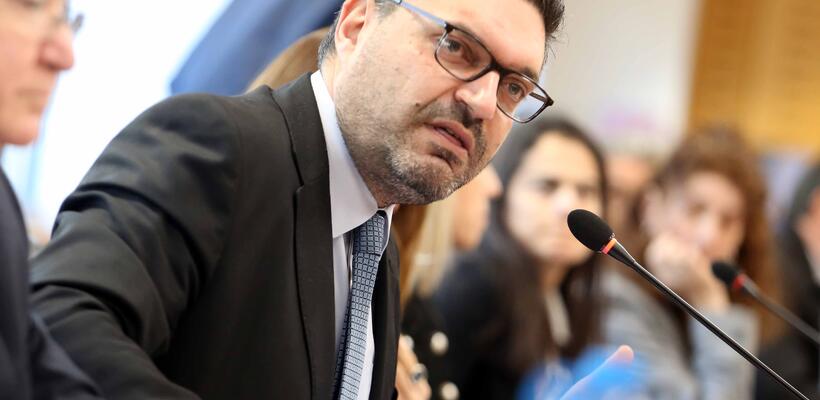 Πετρίδης: Η Οικονομία λειτουργεί υπό συνθήκες πολέμου (ηχητικό)