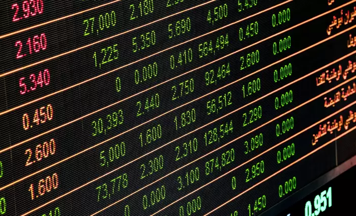 Οριακή άνοδο καταγράφει τη Μεγάλη Τετάρτη το ΧΑΚ