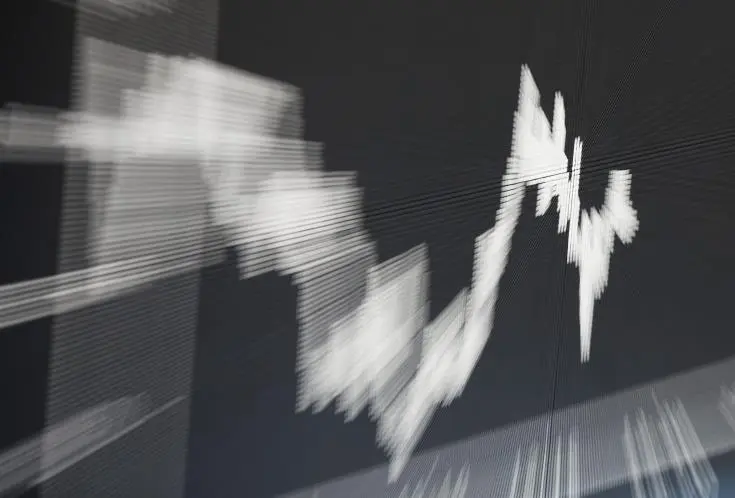 Με ζημιές συνεχίζεται η διαπραγμάτευση στο ΧΑΚ 