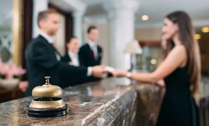 Εκτονώνεται η κρίση στη ξενοδοχειακή βιομηχανία – Τι λένε οι συντεχνίες