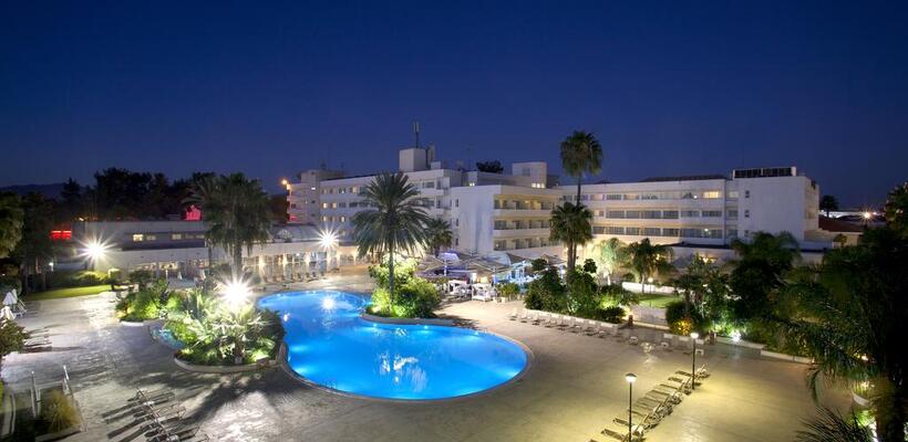 Τι αλλάζει στο Hilton Park που γίνεται πεντάστερο