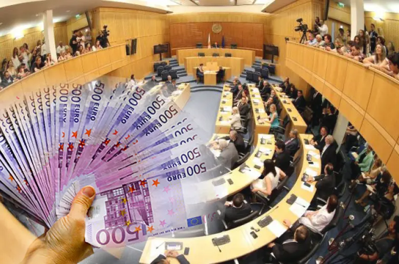 Πινγκ Πονγκ Βουλής - ΥΠΟΙΚ: Ποιος θα πει των κομμάτων να επιστρέψουν λεφτά;