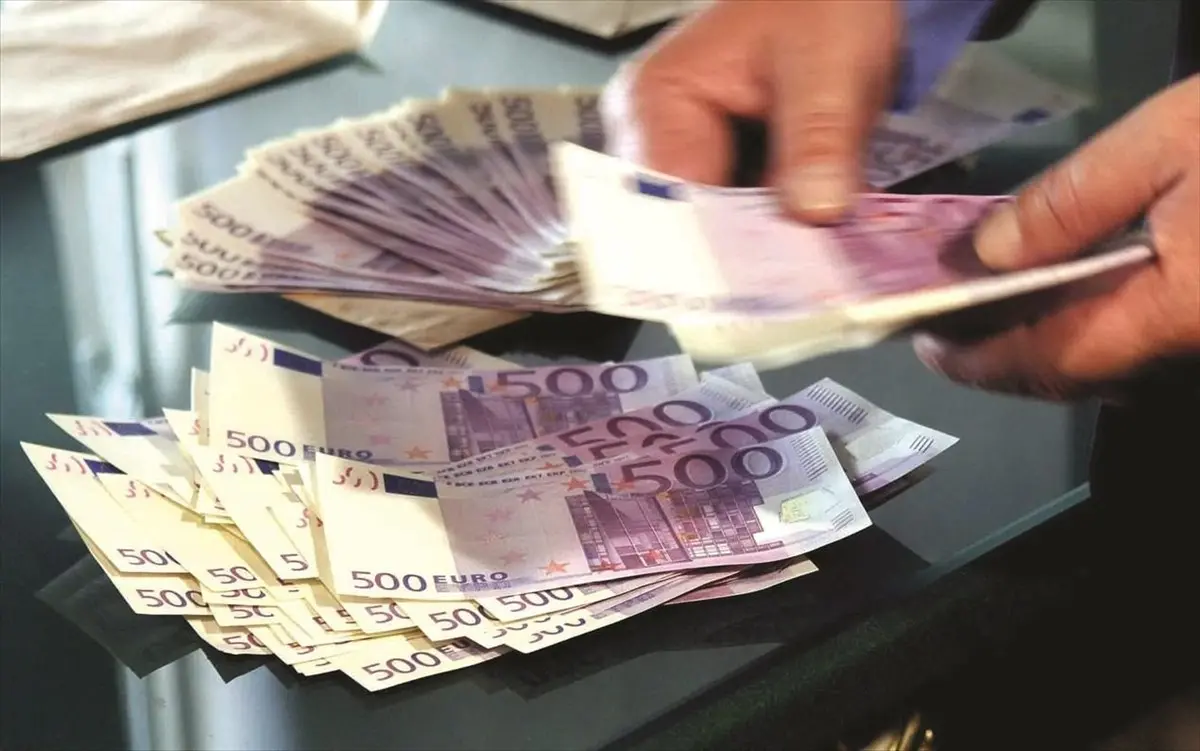 Στα ύψη οι αποταμιεύσεις των Κυπρίων