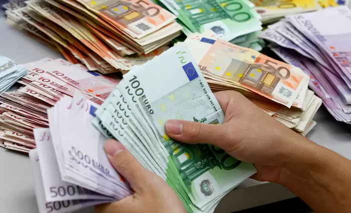 Μειώθηκαν κατά €16 εκ. τα ΜΕΧ, στα €2,08 δισ., στο τέλος Αυγούστου