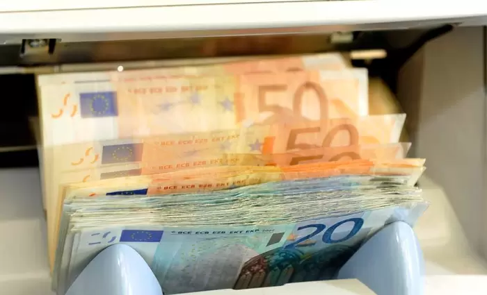 ΕΚΤ: Κατέβασαν ταχύτητα τα επιχειρηματικά δάνεια το πρώτο τρίμηνο (γράφημα)