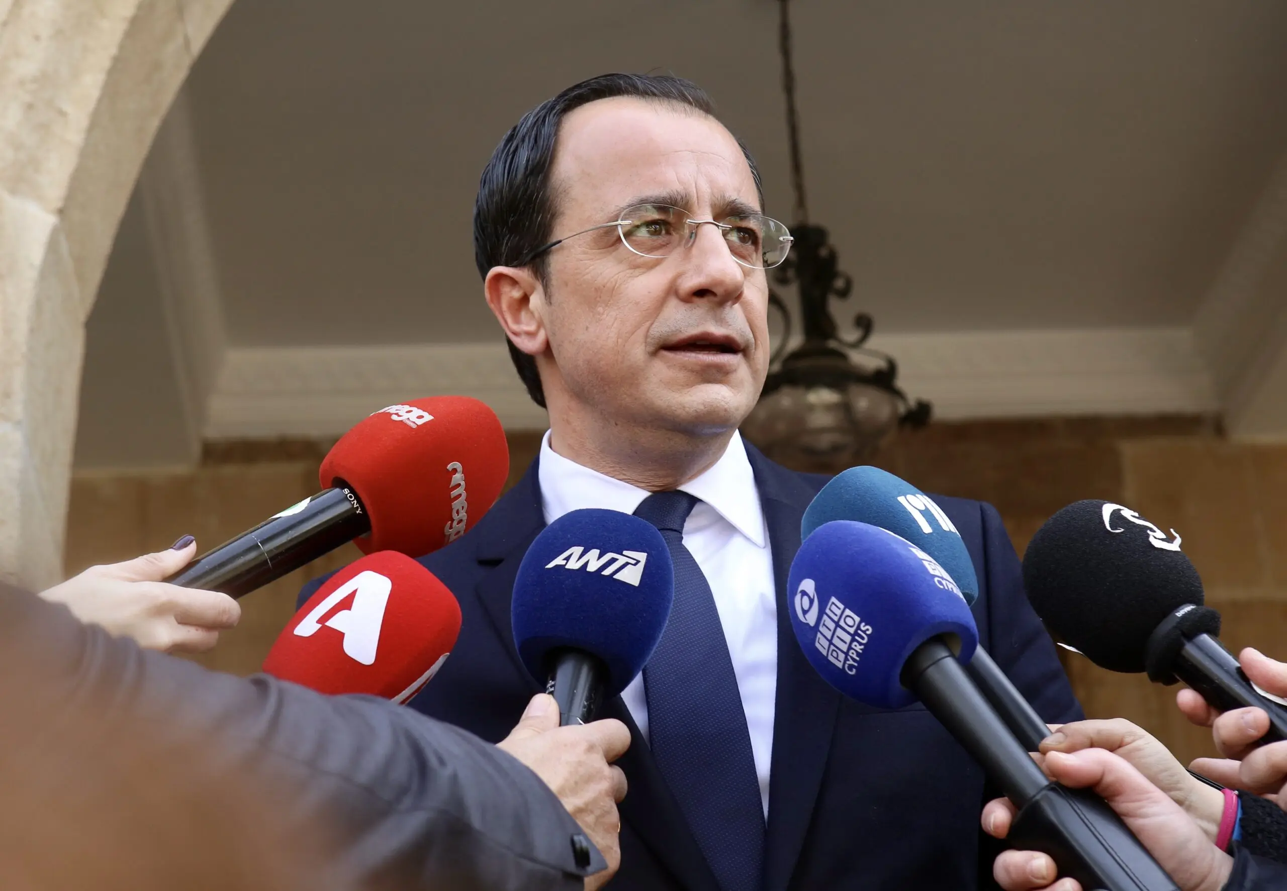 Επικοινωνούν με Κεντρική Τράπεζα οι ΠτΔ και ΥΠΟΙΚ για την Credit Suisse