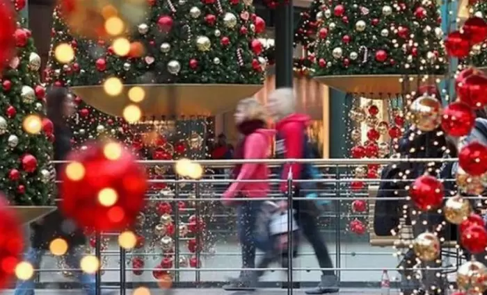 Το αδιαχώρητο στις υπεραγορές - Πρώτα στις πωλήσεις τα παιχνίδια