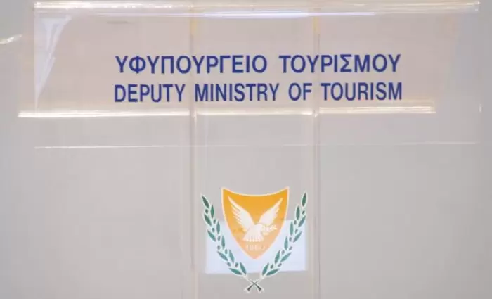 Σε αγορά υπηρεσιών από οίκο το Υφυπουργείο Τουρισμού 