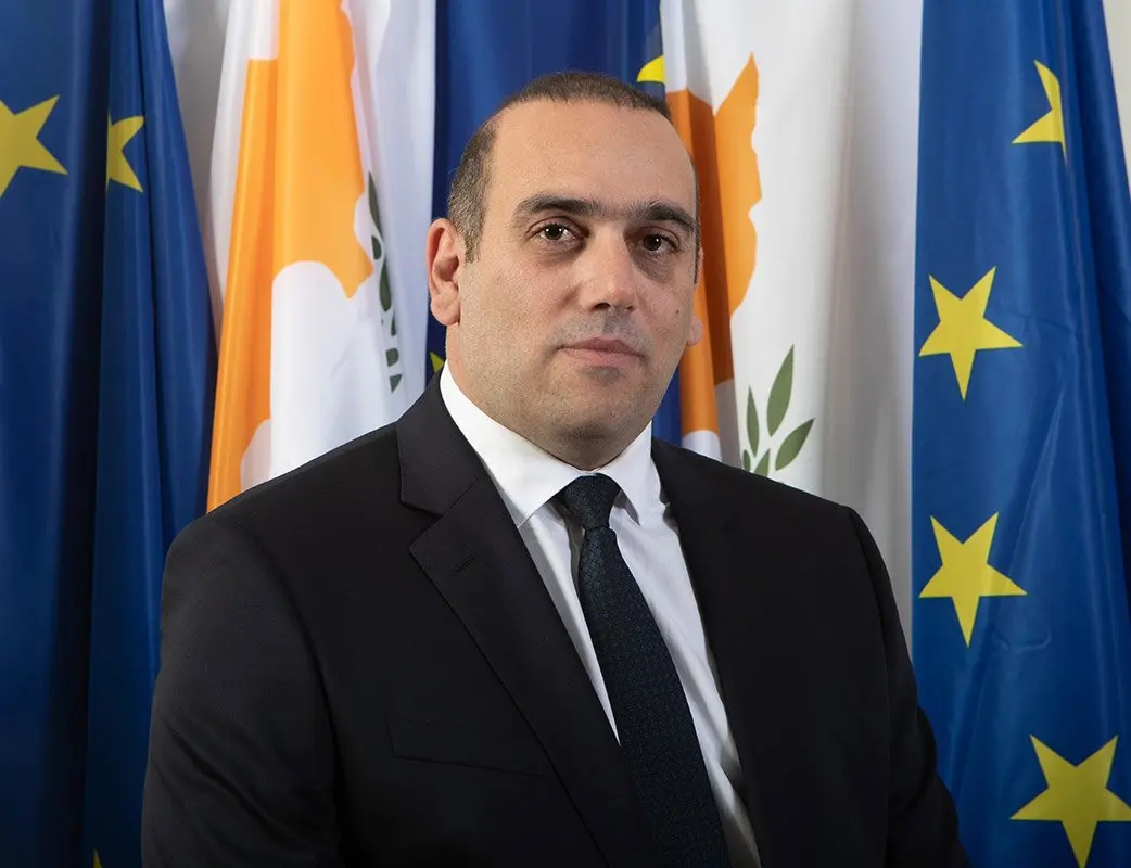 Καρούσος: Μια χούφτα άντρες εναντίον ενός λόχου αρμάτων