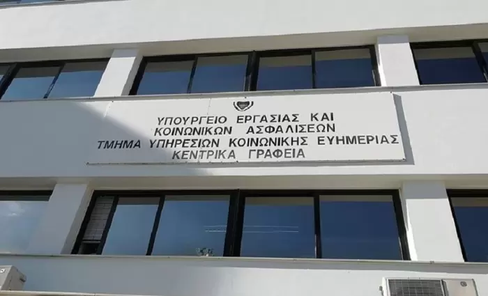 ΥΚΕ: Επιστροφή αποσπασθέντων «εδώ και τώρα» ζητούν λειτουργοί