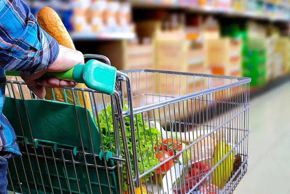 Πρόβα αλα e-kalathi: Πόσα θα αγοράσετε 56 βασικά προϊόντα σε 3 υπεραγορές