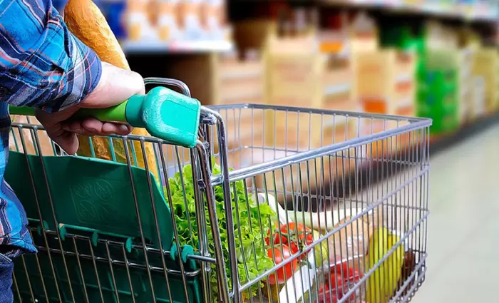 Πρόβα αλα e-kalathi: Πόσα θα αγοράσετε 56 βασικά προϊόντα σε 3 υπεραγορές