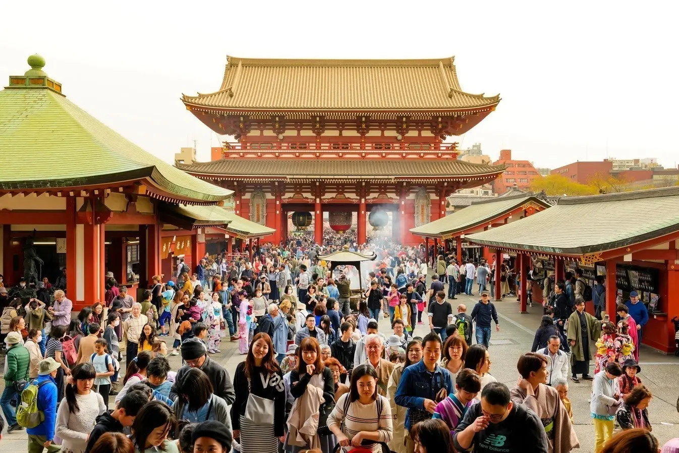 Η Ασία εκπέμπει SOS: O υπερτουρισμός καταστρέφει τα σημαντικότερα μνημεία και αξιοθέατα