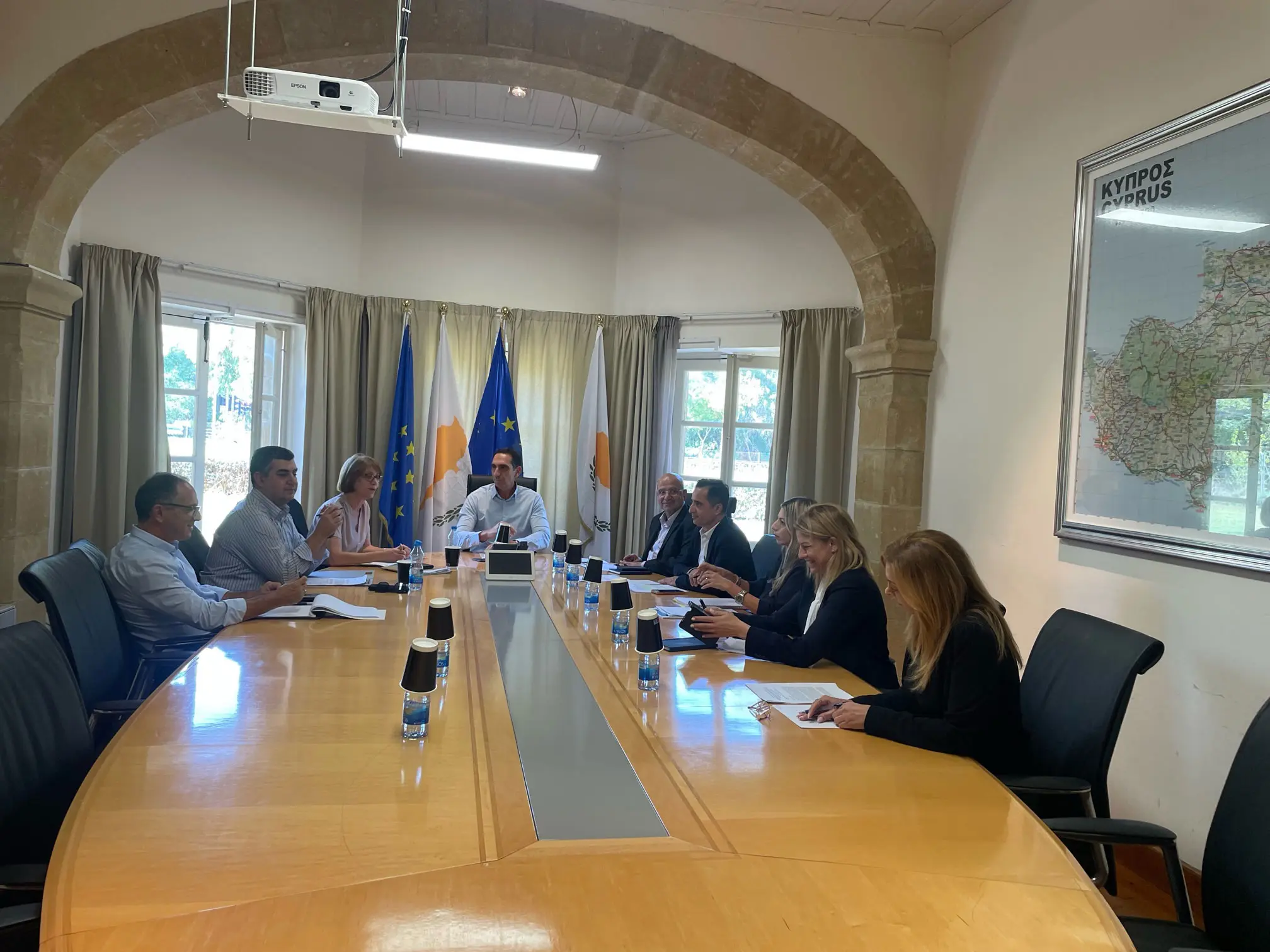 Συνάντηση ΥΠΕΣ και συντεχνιών για εργασιακά τοπικής αυτοδιοίκησης