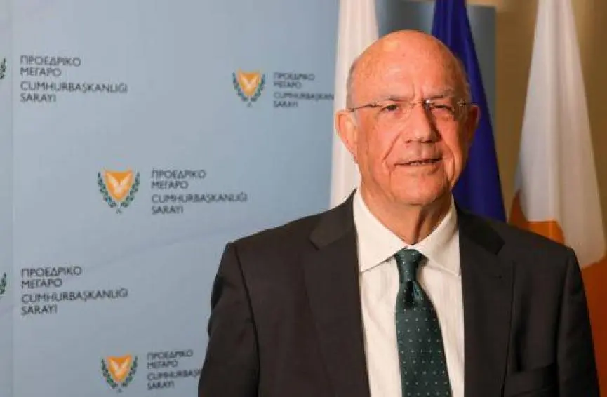 Ενίσχυση της οικονομικής συνεργασίας με τη Γαλλία συζήτησε ο ΥΠΟΙΚ