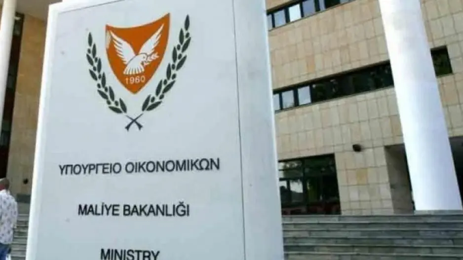 Συρρίκνωση ΑΕΠ το β’ τρίμηνο λόγω Covid-19