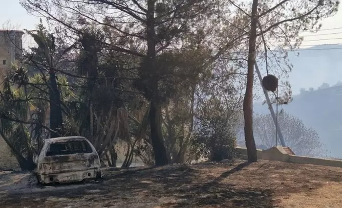 Δεν φτάνουν τα ξενοδοχεία - Ζητούν εξοχικά για τις πυρόπληκτες οικογένειες