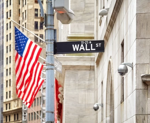 Wall Street: Ισχυρή αντίδραση μετά το τεχνολογικό sell off – Στο επίκεντρο τα αποτελέσματα Meta και Tesla