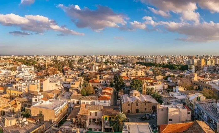 Ξανά στο τραπέζι η αγορά γης από αλλοδαπούς – Σπρώχνει για νομοσχέδιο η Βουλή