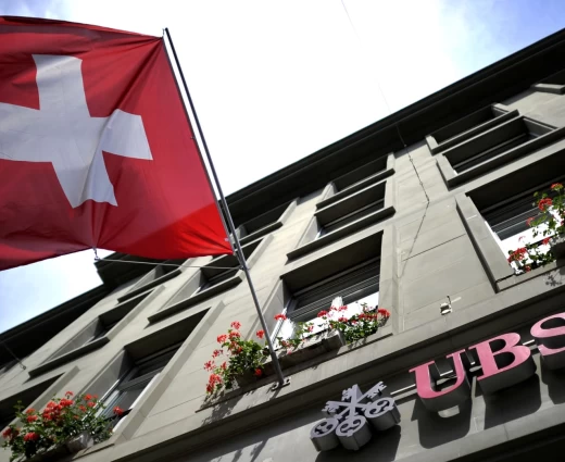 UBS: «Η Ελβετία μίλησε», η τράπεζα θα την εγκαταλείψει;