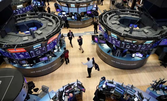 Διατηρείται η νευρικότητα στη Wall Street – Πτωτικές τάσεις υπό τη «σκιά» της Μέσης Ανατολής