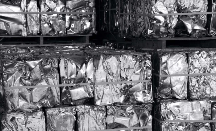 Αλουμίνιο: Αγορές πανικού από αυτοκινητοβιομηχανίες λόγω του πολέμου στον Κόλπο