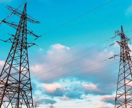 ΣΕΠΗΕ: Η ανταγωνιστική αγορά ηλεκτρισμού φέρνει χαμηλότερο κόστος και στηρίζει την πράσινη μετάβαση