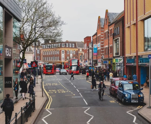 Βρετανία: Πτώση στις λιανικές πωλήσεις εν μέσω φόβων για πληθωρισμό και ενεργειακό σοκ