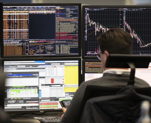 Ήπιες μεταβολές στα ευρωπαϊκά χρηματιστήρια με το βλέμμα στη Μέση Ανατολή