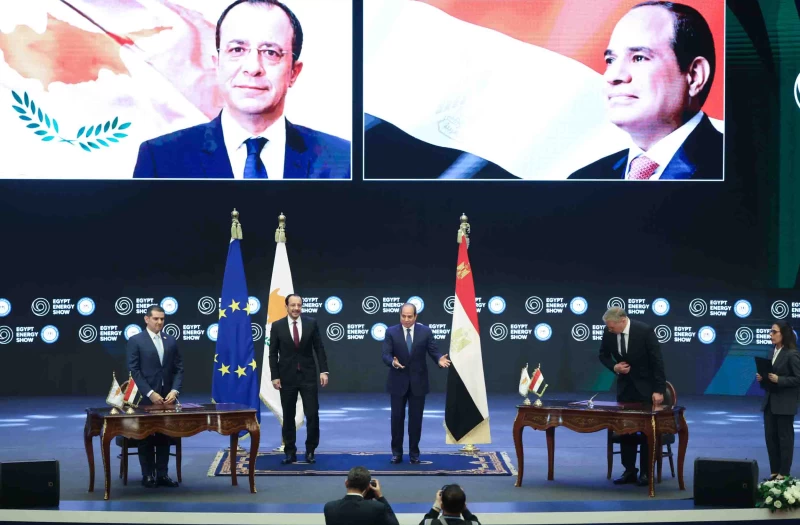 Έπεσαν οι υπογραφές με Αίγυπτο - Συμφωνία Πλαίσιο για αξιοποίηση κυπριακού φυσικού αερίου