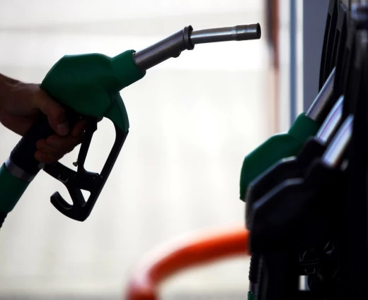 Συστάσεις και… προειδοποιήσεις ΕΠΑ προς εταιρείες για τιμές καυσίμων  - Τι συμβουλεύει τους καταναλωτές
