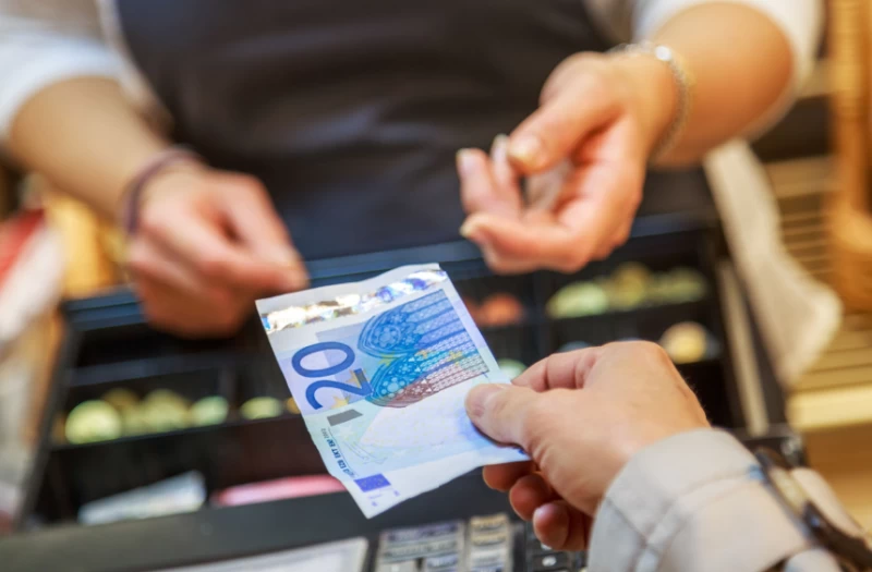 Ο πόλεμος ανέβασε τον πληθωρισμό τον Μάρτιο – Στο 1,5% στην Κύπρο, στο 2,5% στην ευρωζώνη