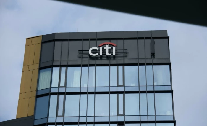 Citi: Πού θα χτυπήσει το ενεργειακό σοκ – παρά την εκεχειρία – και ποιοι κλάδοι κερδίζουν