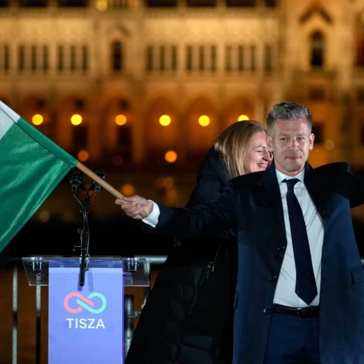 Εκλογές στην Ουγγαρία: Σαρωτική νίκη του Μάγιαρ, εκθρόνισε έπειτα από 16 χρόνια τον Όρμπαν: «Ξεπεράσαμε μια τυραννία»