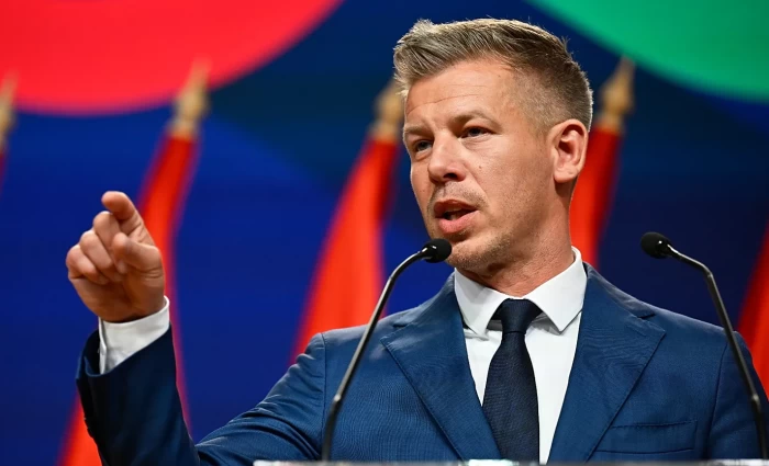 Ουγγαρία: «Μαύρο» στις ειδήσεις από τα κρατικά μέσα ενημέρωσης δεσμεύεται να ρίξει ο Μάγιαρ