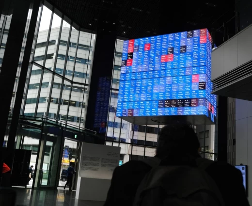 Αγορές: Ράλι ανάκαμψης σβήνει τις απώλειες του πολέμου με φόντο τις συνομιλίες ΗΠΑ–Ιράν