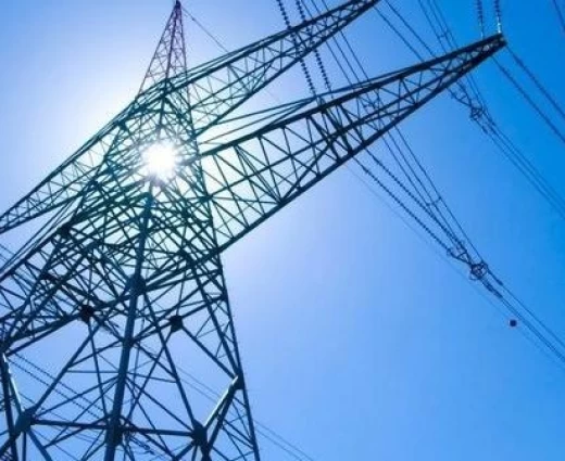 Ευρώπη: Ποια χώρα σκάβει δεξαμενές για να μειώσει την τιμή στο ηλεκτρικό ρεύμα