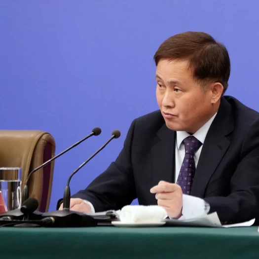 Λαϊκή Τράπεζα της Κίνας: Κίνδυνοι και ευκαιρίες στην Τεχνητή Νοημοσύνη