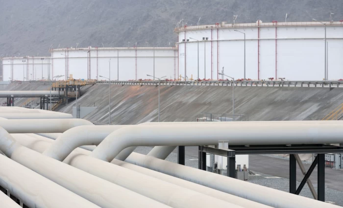 Σχέδια-μαμούθ για παράκαμψη του Ορμούζ με νέους αγωγούς και εναλλακτικές διαδρομές πετρελαίου