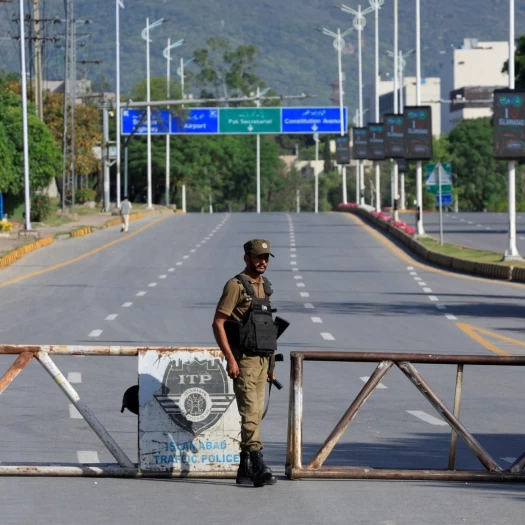 Γιατί ο Τραμπ εγκλωβίστηκε στην «Παγίδα του Ορμούζ»