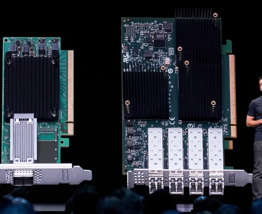 Τζον Τέρνους: Ποιος είναι ο νέος CEO της Apple που διαδέχεται τον Τιμ Κουκ στην εποχή της AI – Το μεγάλο ατού του