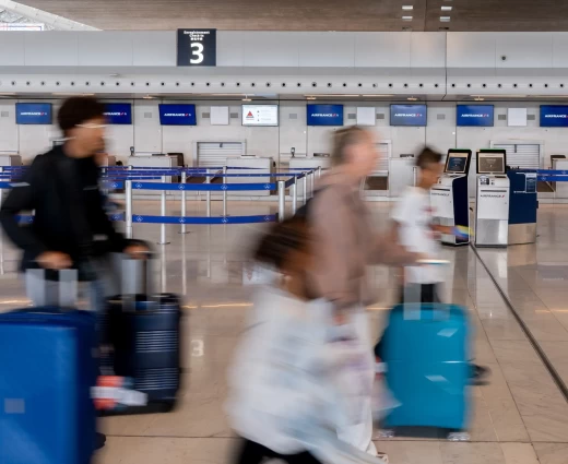 Αεροπορικά μίλια: Γιατί γίνεται όλο και πιο δύσκολη η εξαργύρωσή τους για εισιτήρια