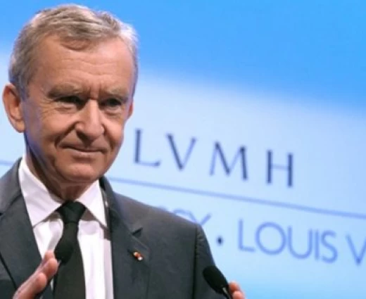 Προειδοποίηση από Μπερνάρ Αρνό: Κίνδυνος «παγκόσμιας καταστροφής» λόγω της κρίσης στη Μέση Ανατολή