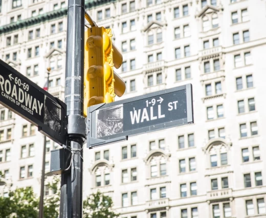 Wall Street: Άνοδο της αγοράς προς το τέλος του χρόνου υποδεικνύουν τα ιστορικά δεδομένα