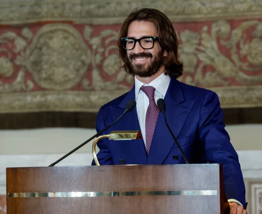 Η νέα δυναστεία των Ray-Ban: To deal των €10 δισ. που κάνει τον Λεονάρντο Μαρία ντελ Βέκιο κυρίαρχο της EssilorLuxottica