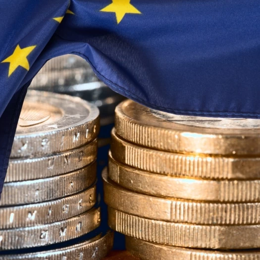 Ευρωζώνη: Νέες πληθωριστικές πιέσεις βλέπουν οι επιχειρήσεις λόγω πολέμου στο Ιράν