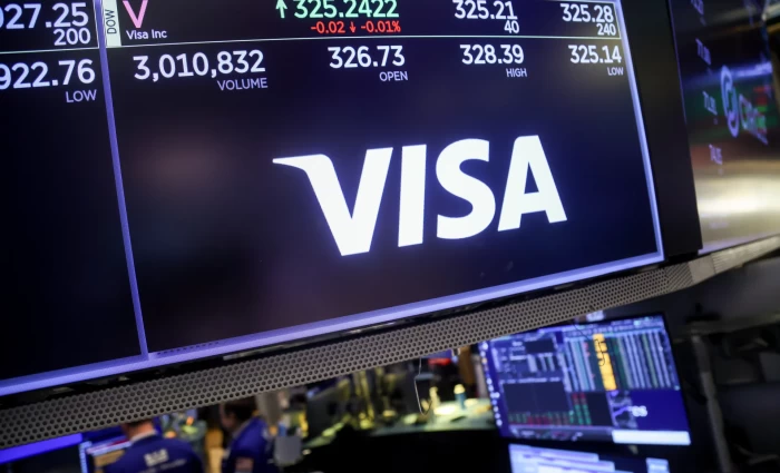 Visa: Άλμα μετοχής λόγω βελτιωμένων κερδών, κάμψη ανησυχιών για Μ. Ανατολή