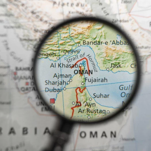 Στενά του Ορμούζ: Η άρνηση των Ευρωπαίων να μπουν σε έναν ξένο πόλεμο και οι στόχοι των ΗΠΑ